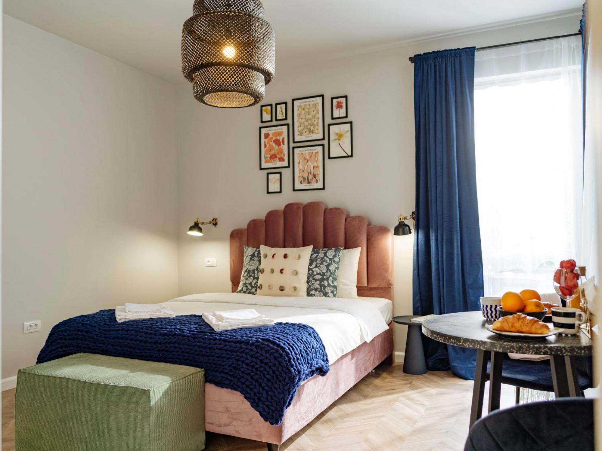 Petite Maison Sur Le Boulevard Bucureşti Ngoại thất bức ảnh